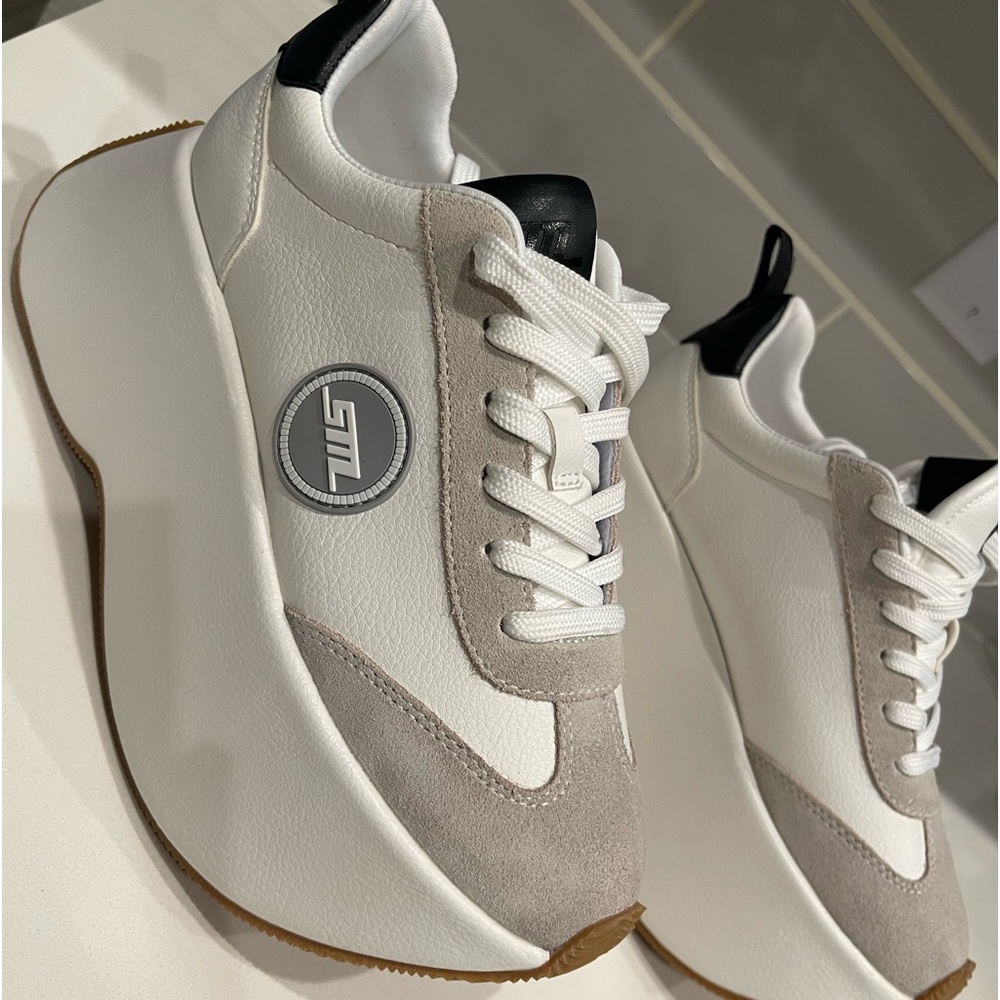 Brand New Steve Madden Sneakers